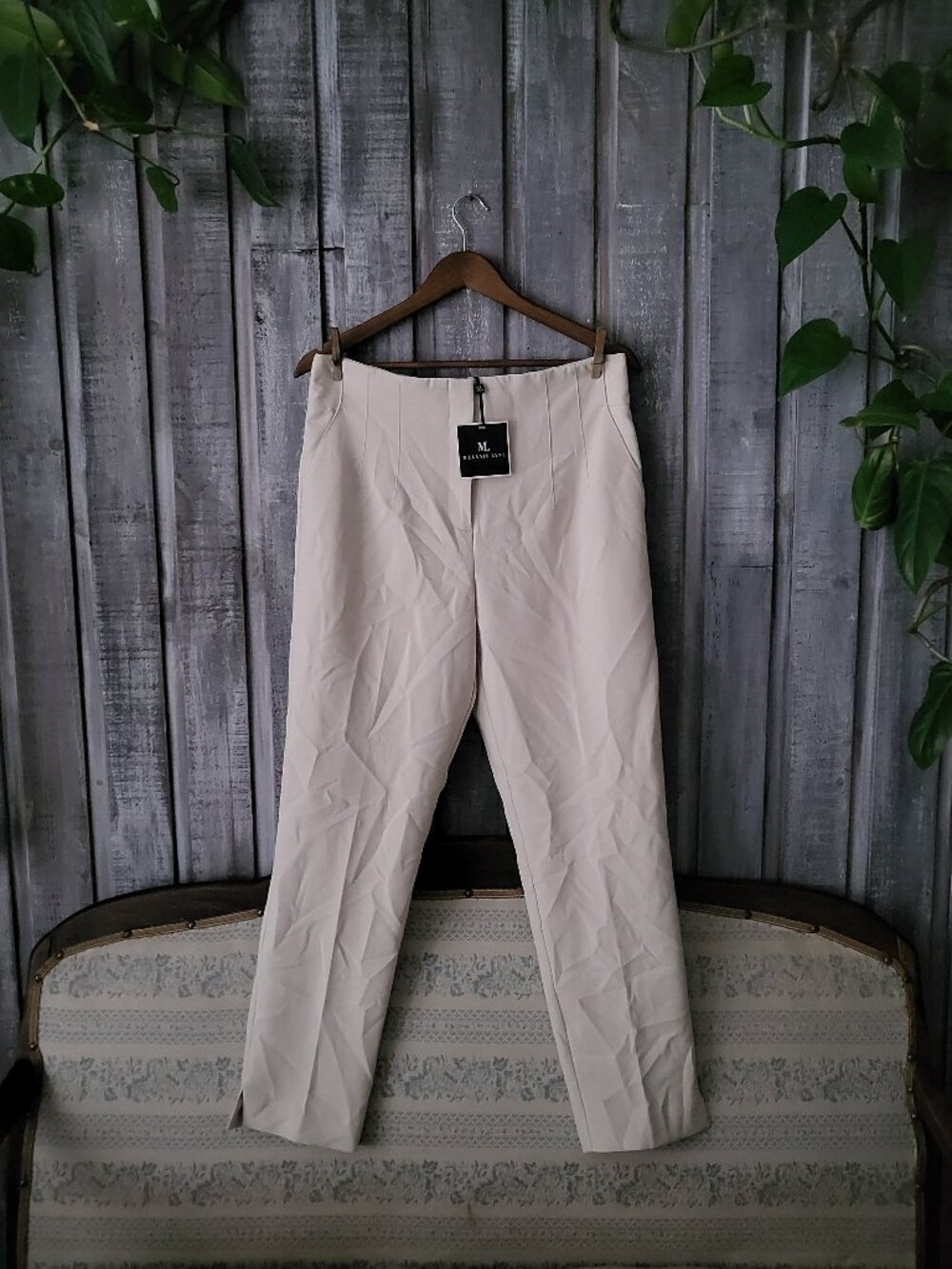 Melanie Lyne Juliette Beige Crop Ankle Dress Pants NWT Size 8